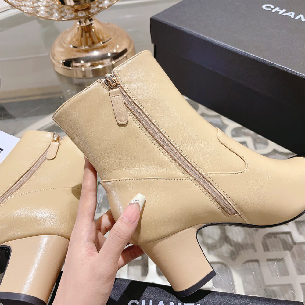 Ch**el SHORT BOOTS