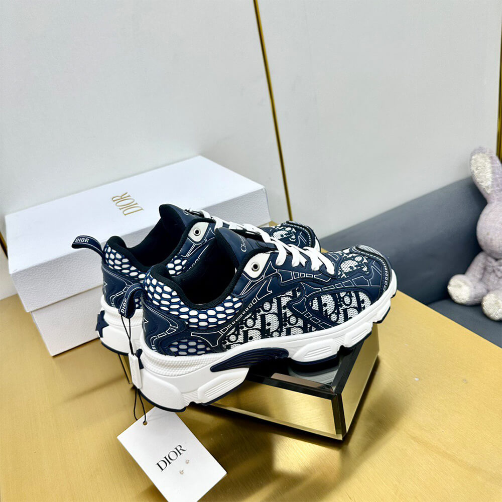 Chr1st1an D10r Vibe Sneaker