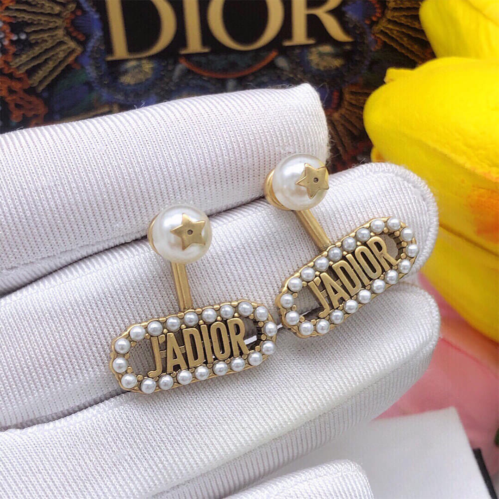 D10r PEARL EARRINGS