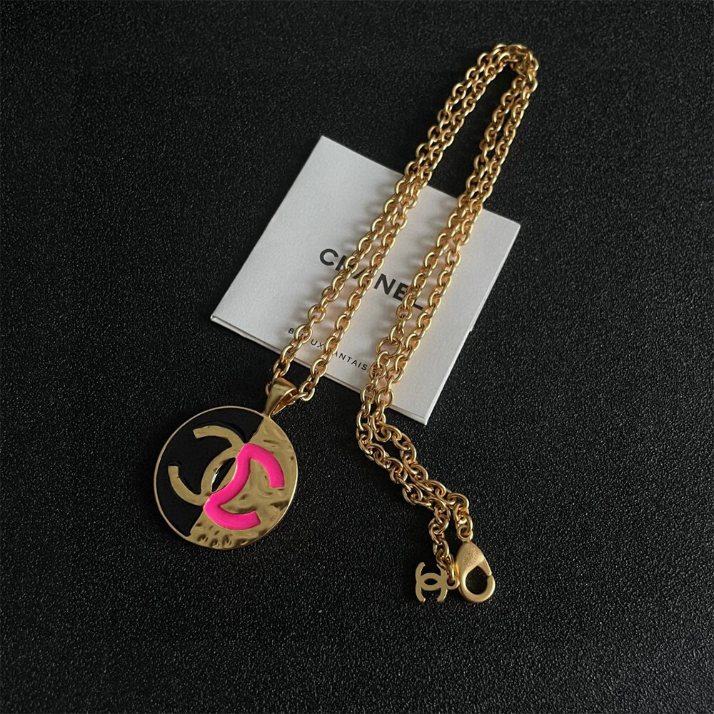 Ch**el Necklace