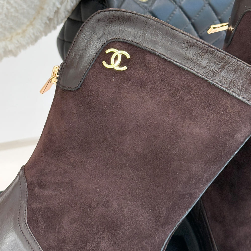 Ch**el Boots