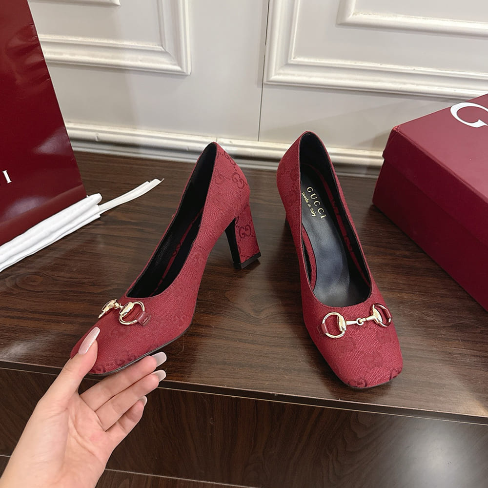 Gvc*1 Women’s Signora pump (EU SIZE 36-42)