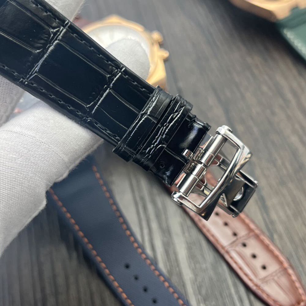 Vacheron C0nstan1n Overseas Dual Time