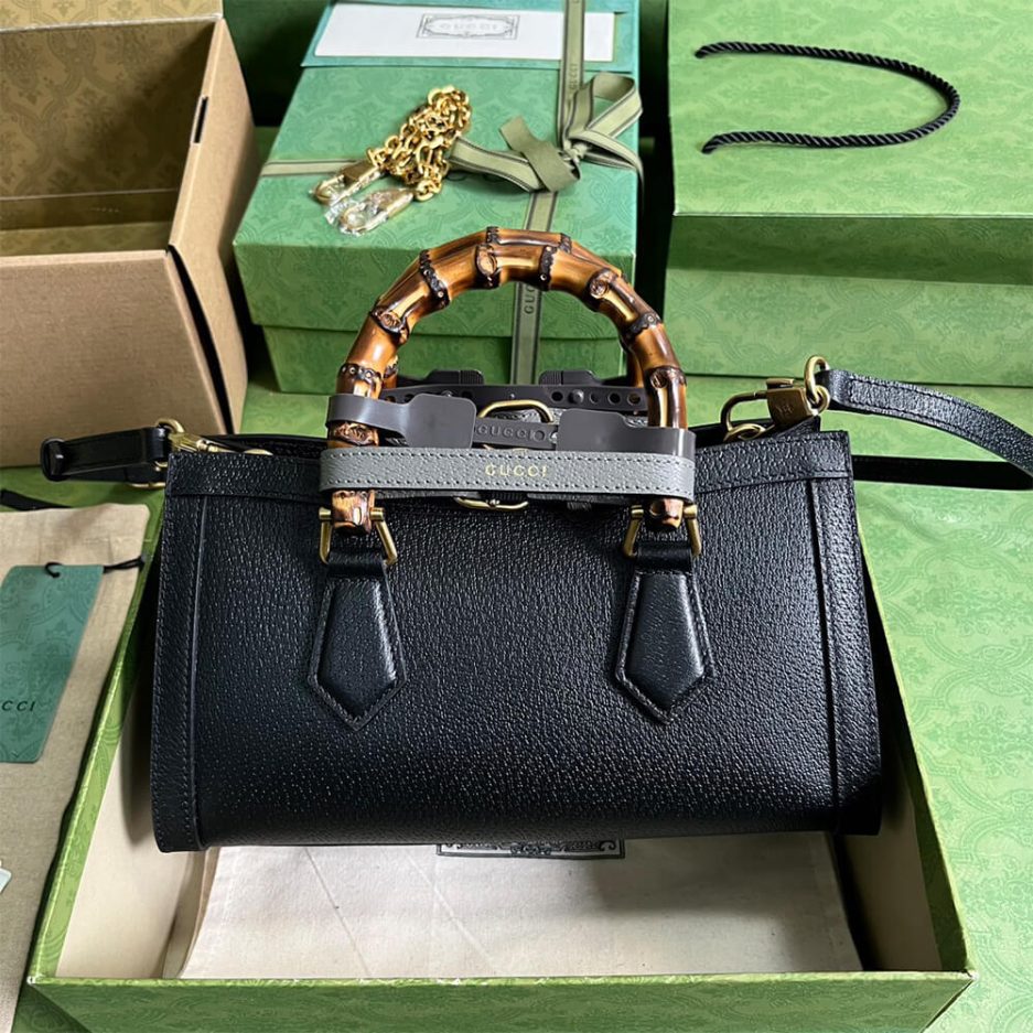 Gvc*1 DIANA SMALL SHOULDER BAG